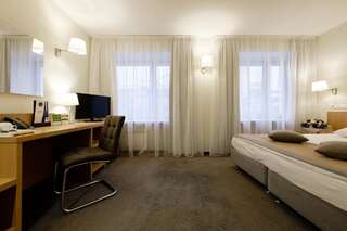 Гостиница Гранд Авеню Екатеринбург Улучшенный двухместный номер с 1 кроватью-2